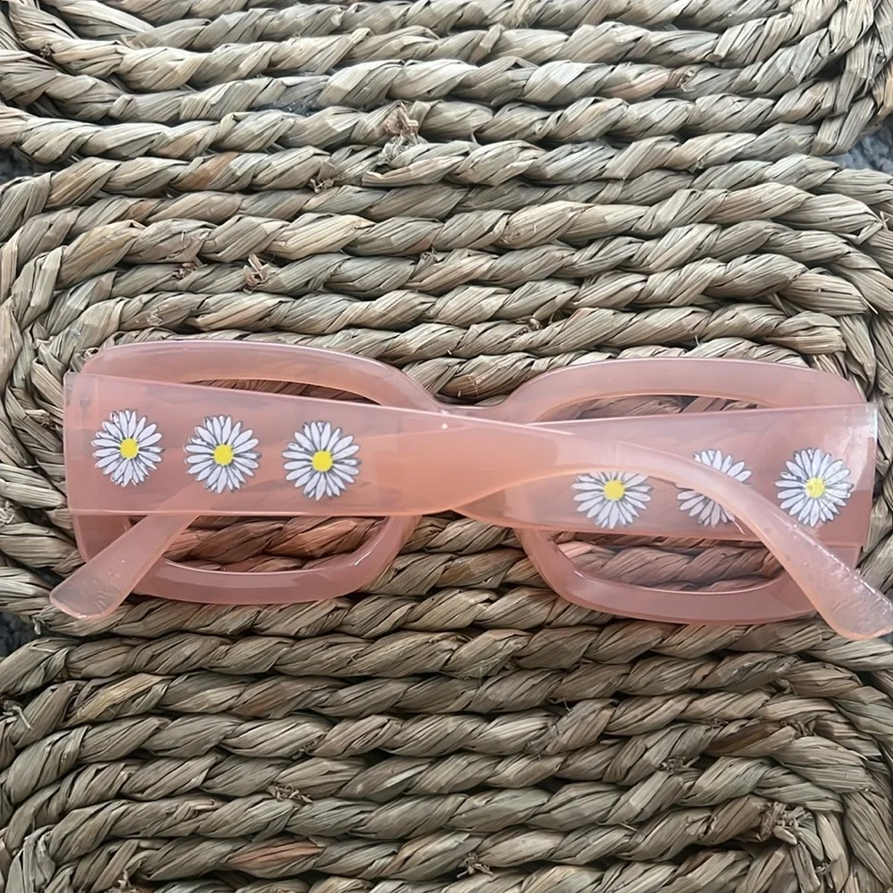 2 Pairs of Little Girls Sunglasses • Art Class and Wonder Nation